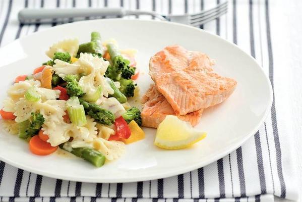 salmon with vegetables and farfalle