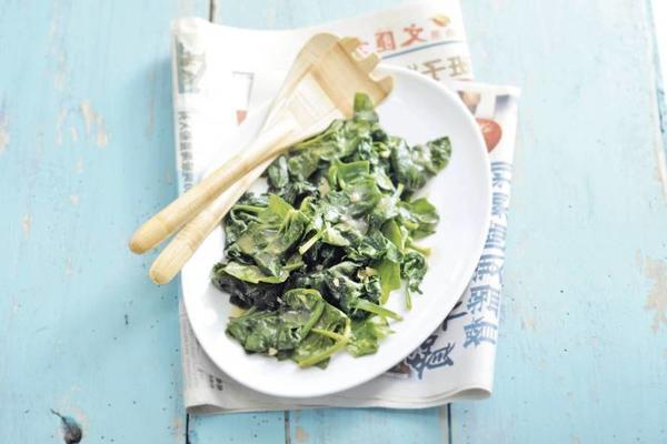 spinach in ginger sauce