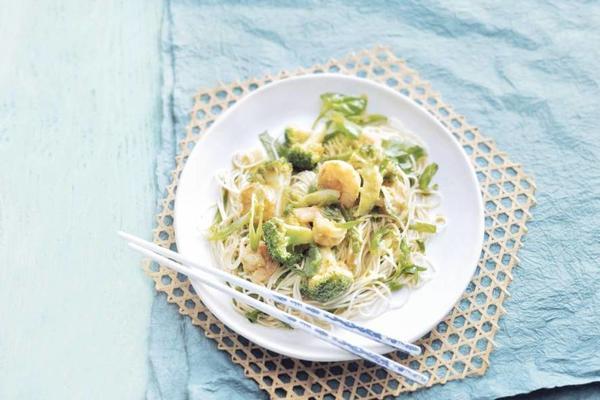 stir-fried broccoli with prawns