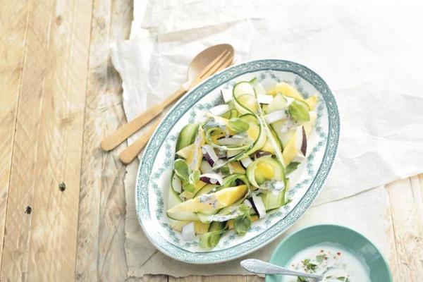 pineapple salad with cucumber