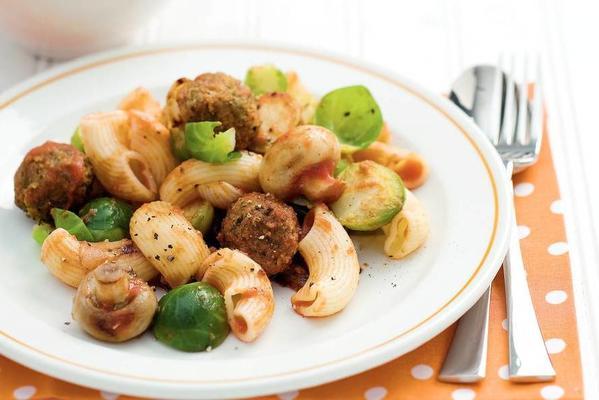 macaroni with vegetable balls