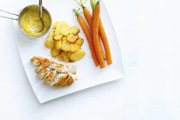 curry chicken with sweet carrots