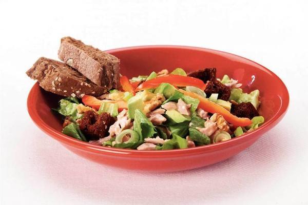 endive salad with tuna