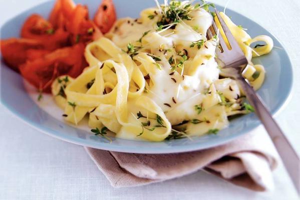 tagliatelle with spicy cheese sauce