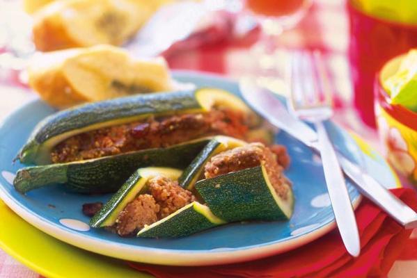 zucchini stuffed with spicy minced meat