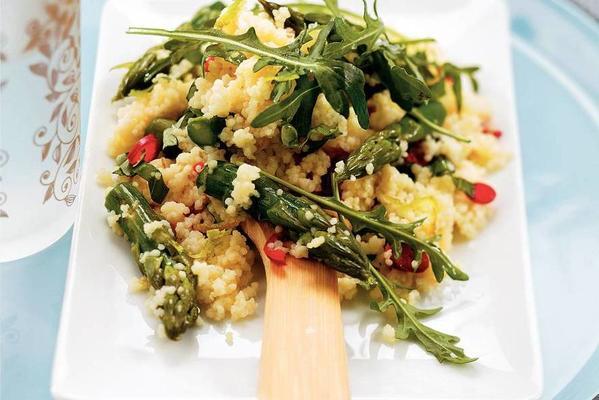 couscous salad with green asparagus and basil