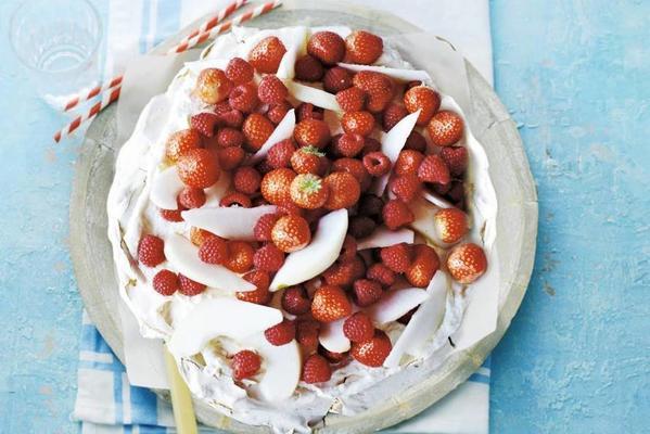 pavlova with strawberries and raspberries