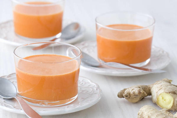 pineapple-carrot-ginger juice