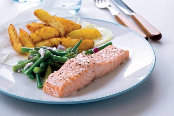 salmon fillet and curry potato from the oven