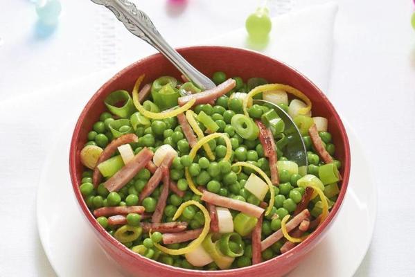 peas with ham strips