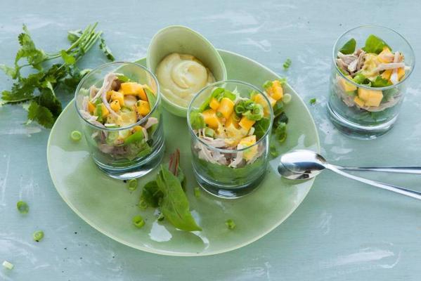chicken cocktail with curry mayonnaise and mango