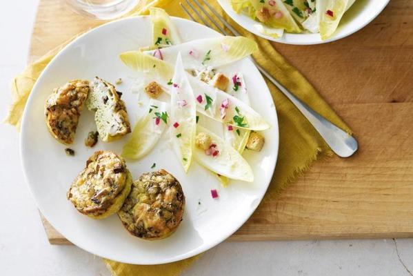 omelette muffins with chicory salad