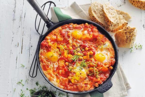 pumpkin-pepper stew with egg and bread