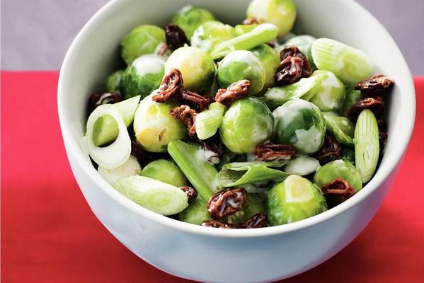 sprouts-raisin salad