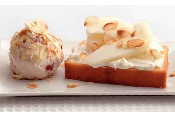 cake with pear with breaded ice-cream