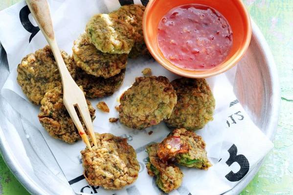 fast thai fish cakes with chili sauce