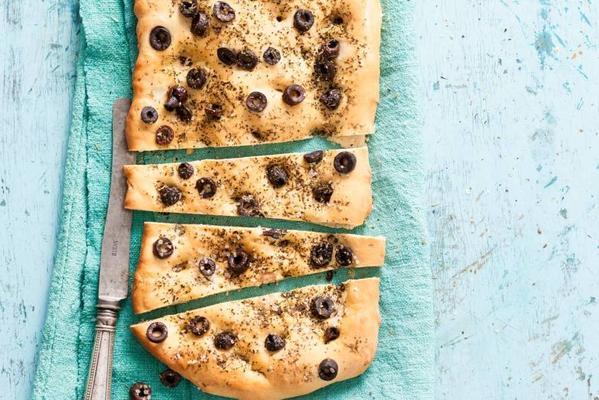 focaccia with olives