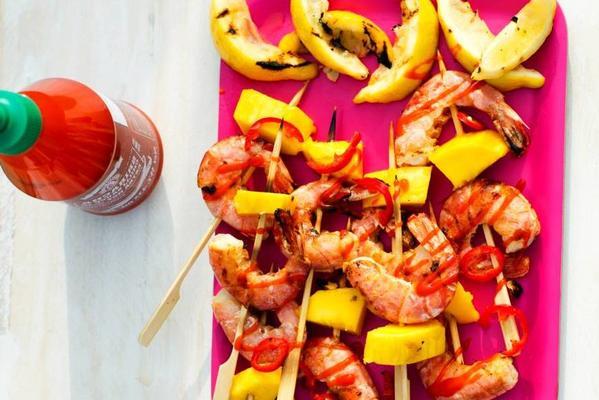 grilled shrimp skewers with mango