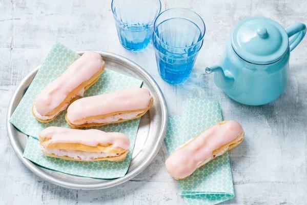 eclairs with strawberry cream