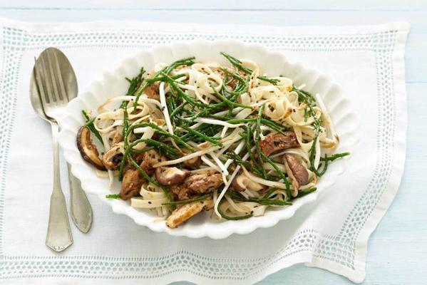 woked udon noodles with chicken fillet and samphire