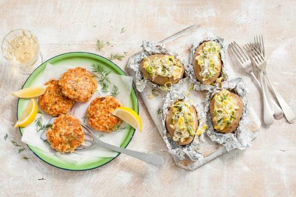 salmon biscuits with baked potato and leek