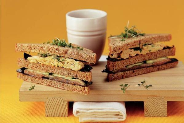 nori club sandwich with salmon and scrambled eggs