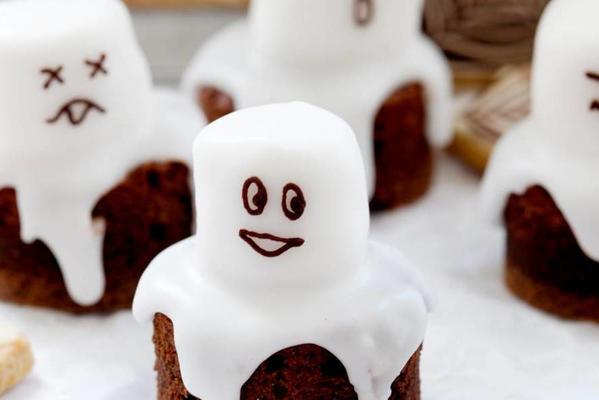 choco ghosts with marshmallows