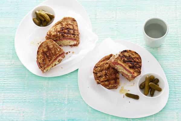 reuben sandwich