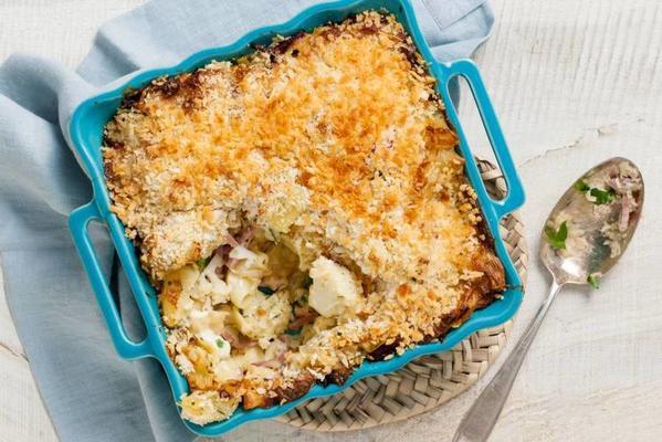 casserole with cauliflower and cheese