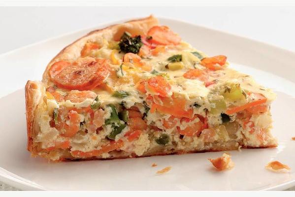 savory pie with shrimps and cream cheese