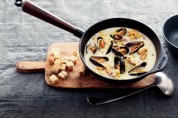 chowder american mussel soup