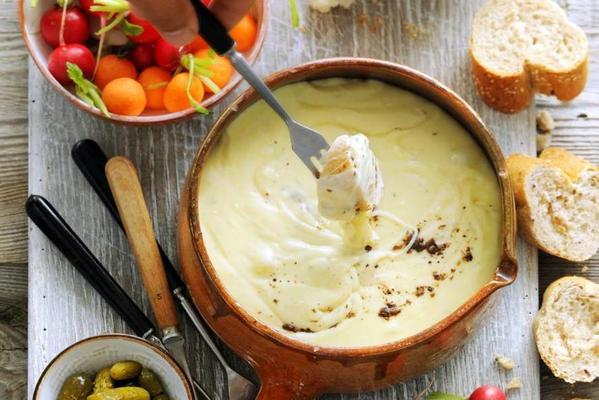cheese fondue with truffle