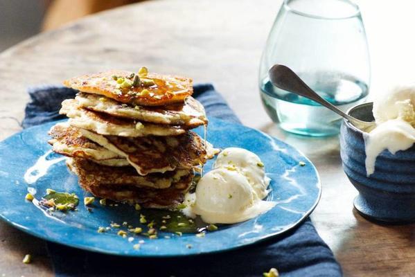 buckwheat pancakes with apple and pistachio nuts