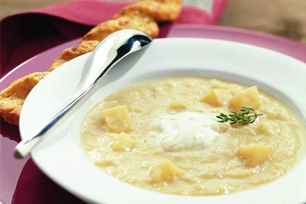 celeriac-cream soup