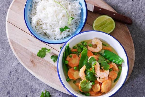 green curry with prawns