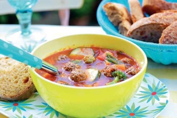 vegetable soup with meatballs