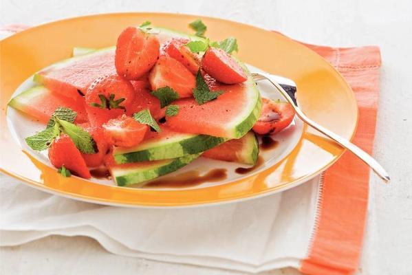 melon with strawberry and mint
