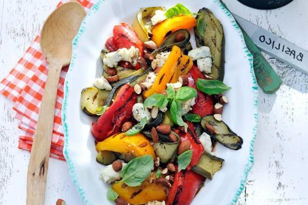 roasted vegetables with gorgonzola