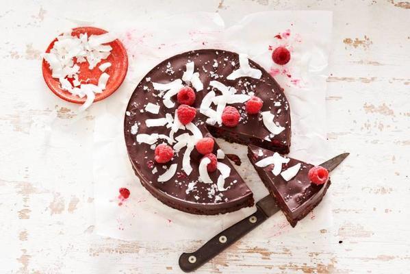 choco cake with raspberries and dates