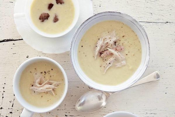 creamy leek soup with mackerel