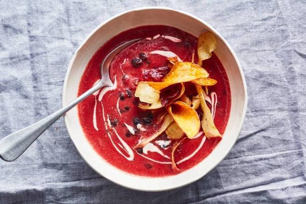 beetroot soup with vegetable chips