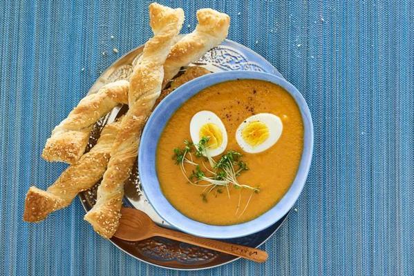 carrot-pumpkin-lentil soup with an Asian twist