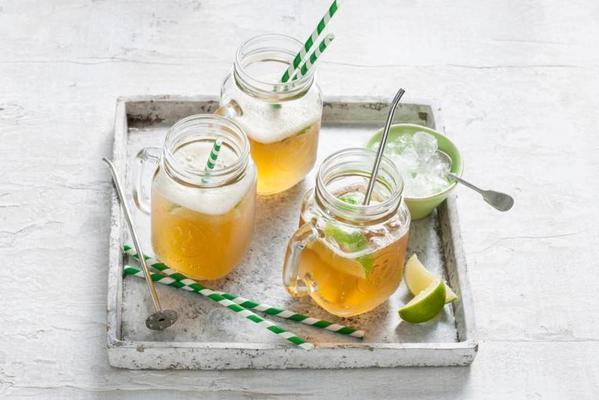 ginger-shandy beer cocktail