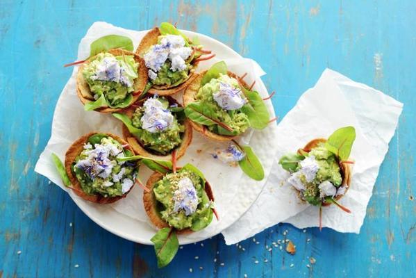 crunchy mini tortillas with goat's cheese and avocado