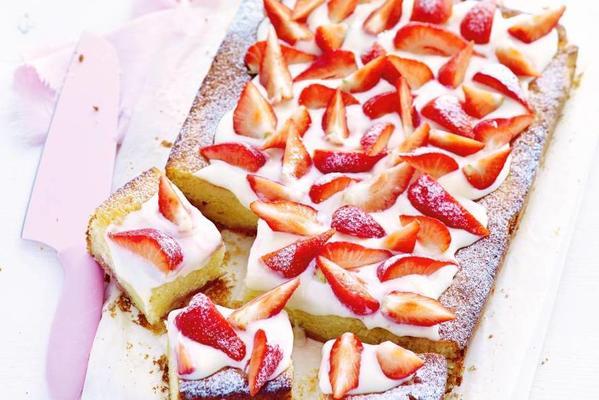 strawberry cottage cheese cake