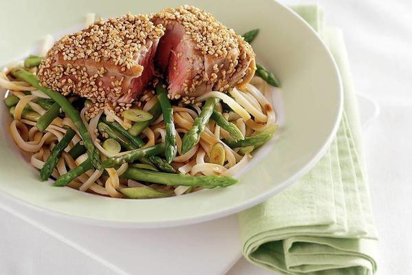 noodles with oriental tuna
