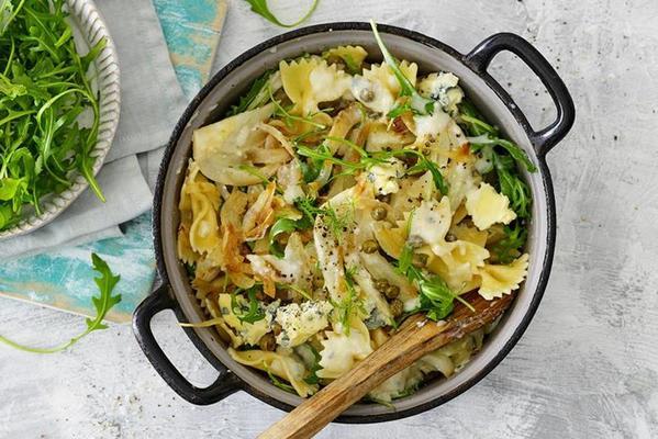 farfalle with fennel and blue cheese