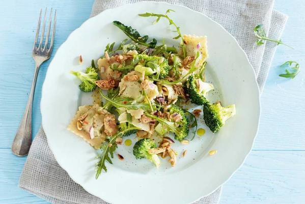 ravioli salad with tuna