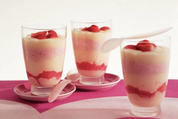 strawberry cream floss with rhubarb