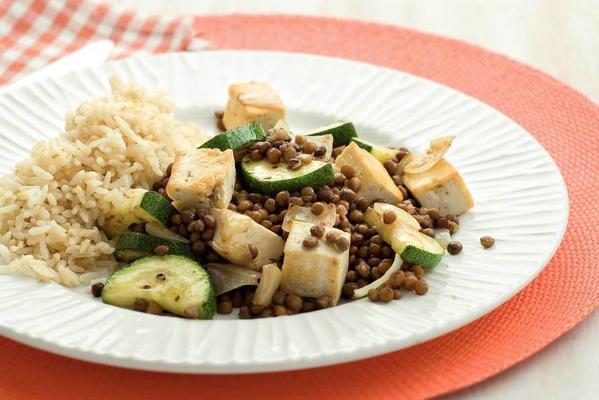 stir-fry meal with lentils, tofu and zucchini
